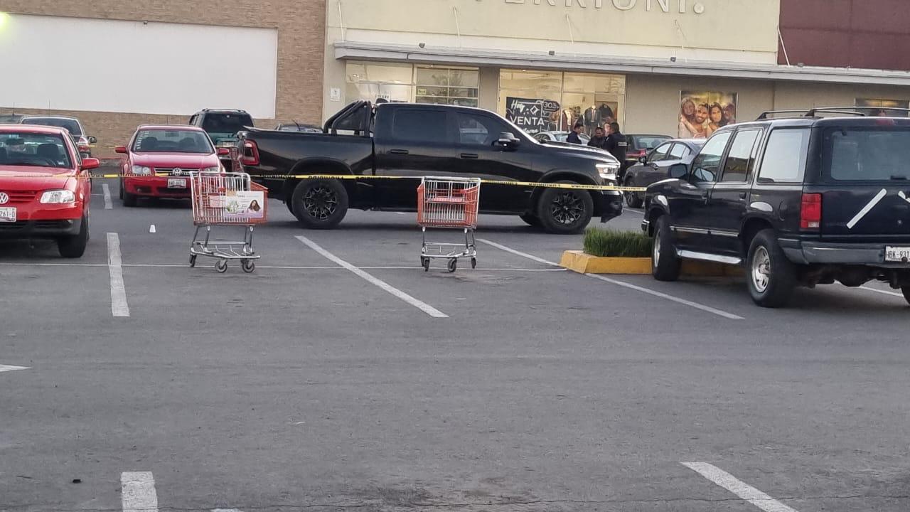 Atiende policía de Apizaco de manera inmediata reporte de masculino herido en estacionamiento de plaza Apizaco